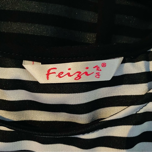 Stretchy black & white layered dress (Sz 6-8) - Picture 4 of 4